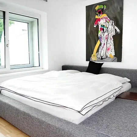 아파트 Artist Maisonette In The Middle Of The City *